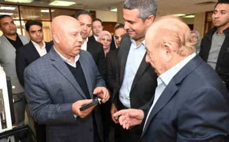 وزير الصناعة يقوم بجولة تفقدية لثلاثة مصانع رائدة في الصناعات الهندسية بالعاشر من رمضان