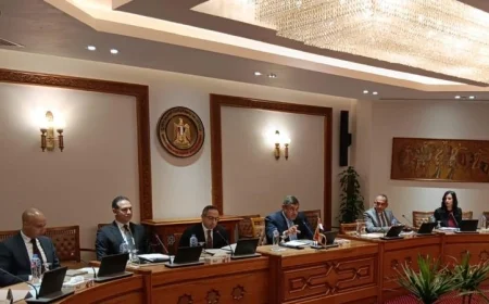 نائب وزير الخارجية يلتقي بنظيره البولندي لتعزيز المشاورات السياسية