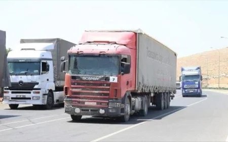 الشاحنات الأردنية تبدأ عبور معبر باب الهوى جيلفاغوز إلى تركيا واليونان
