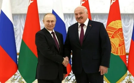 بوتين ولوكاشينكو يتبادلون الآراء حول القضايا الدولية الراهنة في اتصال هاتفي من الكرملين