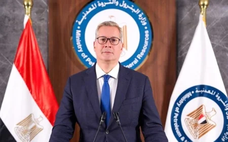 وزير البترول يدعو إلى وضع سياسات مالية واضحة لجذب المستثمرين وتعزيز الاقتصاد