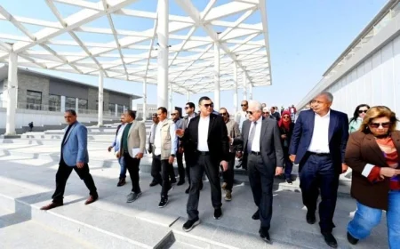 وزير الإسكان ومستشار الرئيس يتفقدان مستجدات مشروع حدائق تلال الفسطاط