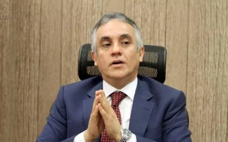 المستشار محمود الشريف يتولى منصب وزير العدل بخبرة متميزة في القضاء والدفاع