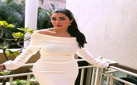 كوثر حجازي تتألق في مسلسل علي كلاي من خلال تأليف أغاني تتر البداية والنهاية