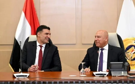 وزير الصناعة يعزز جهود تطوير قطاع الصناعة ويدعو للتقدم في جميع القضايا المهمة