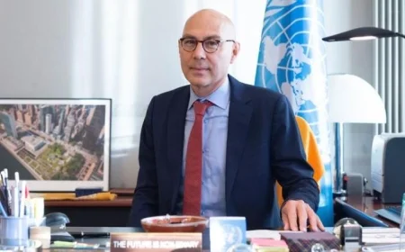 مفوض أممي يحذر من أن تعزيز السيطرة الإسرائيلية على الأرض الفلسطينية يعد انتهاكاً لحق تقرير المصير