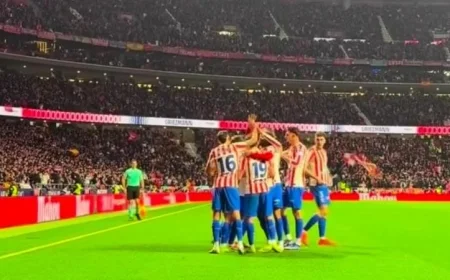 أتلتيكو مدريد يحقق مفاجأة قوية بفوزه على برشلونة برباعية في ذهاب كأس الملك