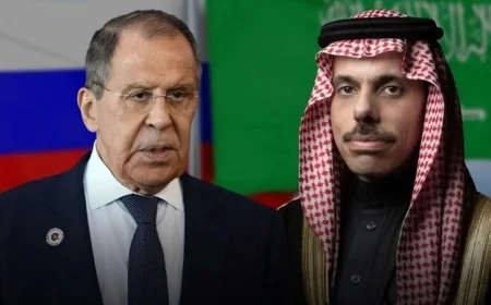 وزير الخارجية السعودي يناقش مع نظيره الروسي تعزيز التعاون المشترك عبر الهاتف