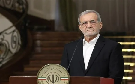 الرئيس الإيراني يؤكد قدرة دول المنطقة على حل مشكلاتها بعيداً عن التدخلات الخارجية