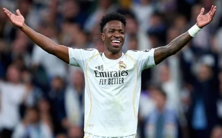 فينيسيوس يتألق في مباراة ريال مدريد ضد سوسيداد ويقود الفريق لفوز ساحق بالدوري الإسباني