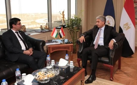 وزير السياحة والآثار يتناول سبل تعزيز التعاون المشترك مع سفير طاجيكستان في القاهرة