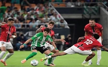 ريال بيتيس يحقق انتصاراً مثيراً ضد مايوركا 2-1 في الدوري الإسباني