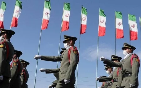 الحرس الثوري الإيراني ينطلق في مناورات عسكرية قوية بمضيق هرمز