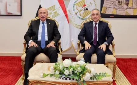 زيارة وزير العدل لرئيس مجلس القضاء الأعلى لتقديم التهنئة بمناسبة توليه منصبه الجديد