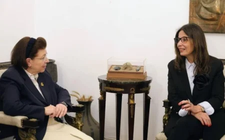 وزيرة الثقافة المصرية تتناول مع نظيرتها اليونانية سبل تعزيز التعاون الثقافي المشترك بين البلدين