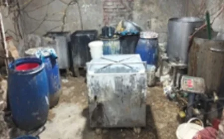 القبض على مصنع غير مرخص يقوم بإنتاج وتعبئة أسمدة زراعية مغشوشة في القليوبية