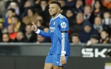 ريال مدريد يسعى لحسم القمة أمام أوساسونا في سباق صدارة الليجا