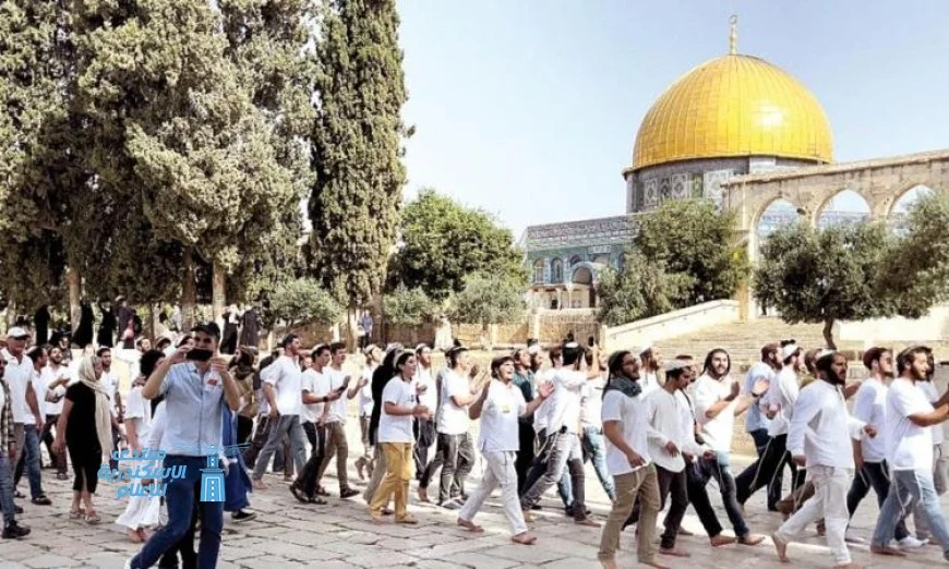 مستوطنون يعتدون على المسجد الأقصى ويقومون بأداء طقوس تلمودية في باحاته