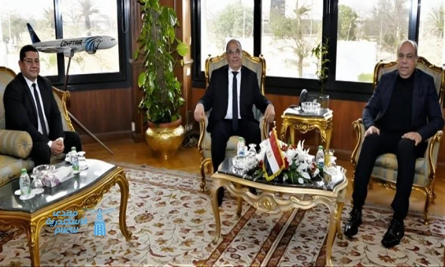 صور وزير الطيران يستعرض آفاق التعاون مع مدير المنظمة العربية للطيران المدني