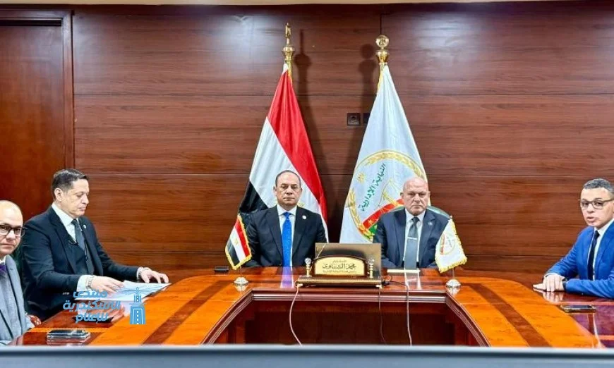 صور رئيس النيابة الإدارية يطلق نظام التحول الرقمي في نيابة الاتصالات والدفاع