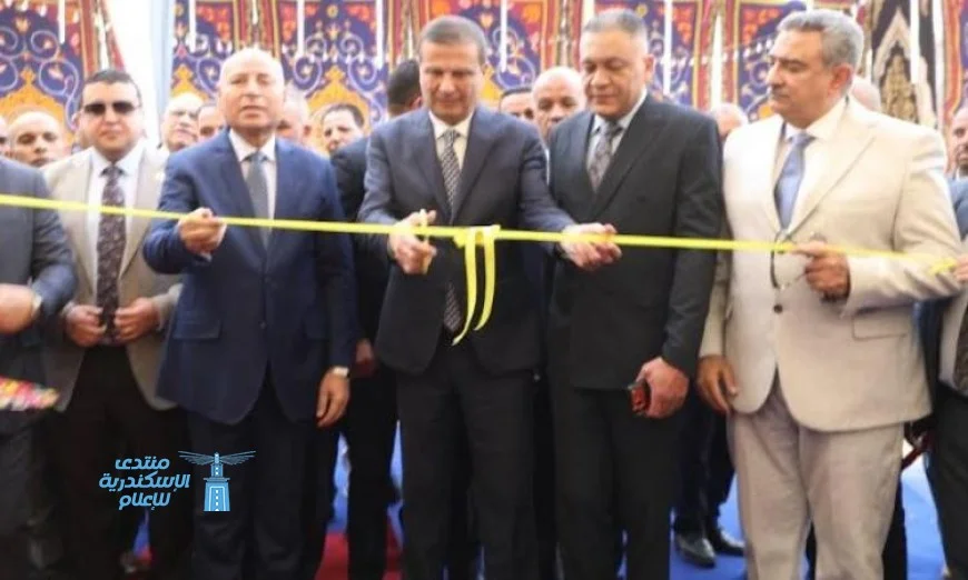 وزير الزراعة ومحافظ القاهرة يطلقان معرض المنتجات الغذائية في باب الشعرية بصور حصرية