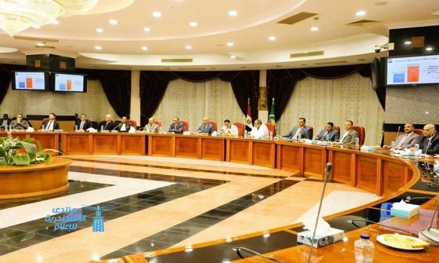 محافظ المنيا يؤكد أهمية التعاون المشترك في خدمة المواطنين وتلبية احتياجاتهم