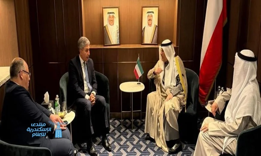وزير السياحة ووزير الاتصالات الكويتي يناقشون تعزيز التعاون في القطاع السياحي