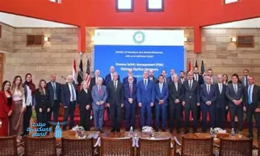 تخرج أول دفعة من دبلومة سلامة العمليات في قطاع البترول من الجامعة الأمريكية