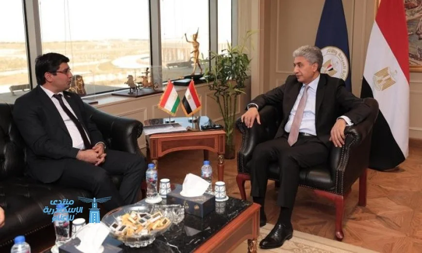 وزير السياحة والآثار يتناول سبل تعزيز التعاون المشترك مع سفير طاجيكستان في القاهرة