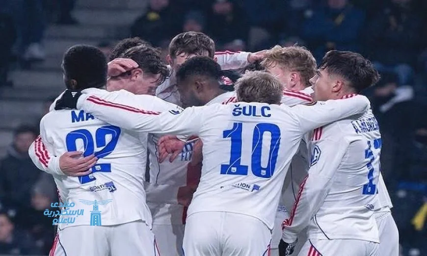 أولمبيك ليون يحقق فوزاً ساحقاً على نيس بثنائية نظيفة ويعزز منافسته في الدوري الفرنسي