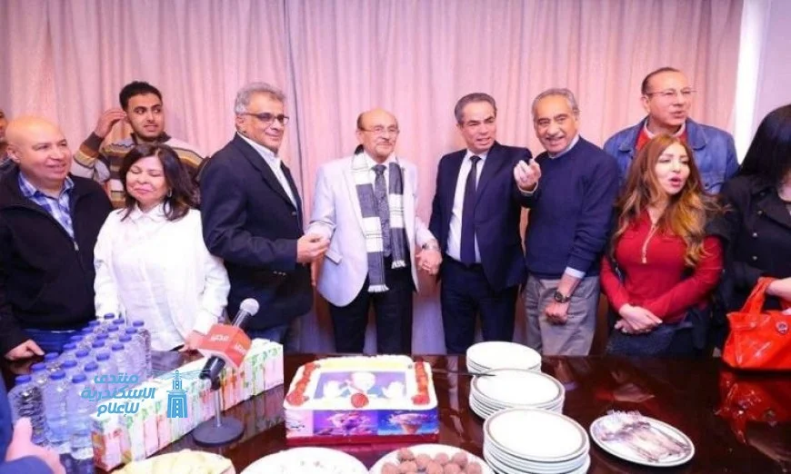 محمد صبحي يطل على جمهوره من جديد عبر الإذاعة في برنامج مرفوع مؤقتا من الخدمة