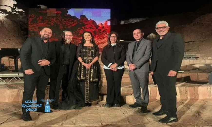 أميرة سليم تأسر القلوب بصوتها في ختام سيمبوزيوم أسوان الدولي للنحت على الجرانيت