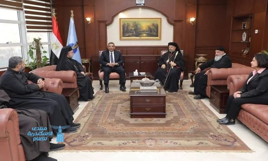 محافظ البحر الأحمر يرحب بزيارة بطريرك الأقباط الكاثوليك