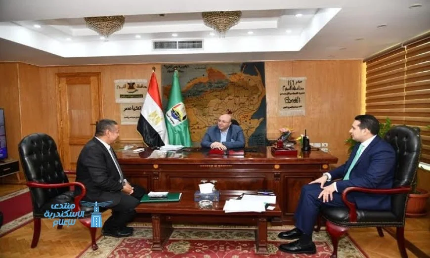 محافظ الفيوم يسعى لتطوير آليات العمل لتحسين مستوى الخدمات المقدمة للمواطنين