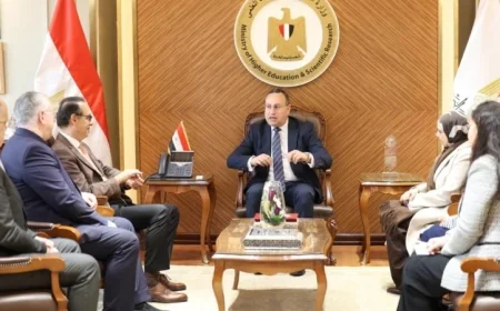 وزير التعليم العالي يستكشف فرص التعاون الأكاديمي مع جامعة بون الألمانية