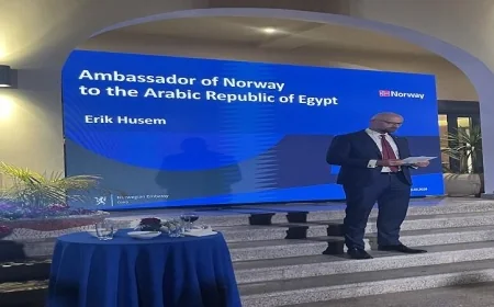 سفير النرويج في مصر يدعو جميع الأطراف للتوصل إلى حل تفاوضي لإنهاء الصراع