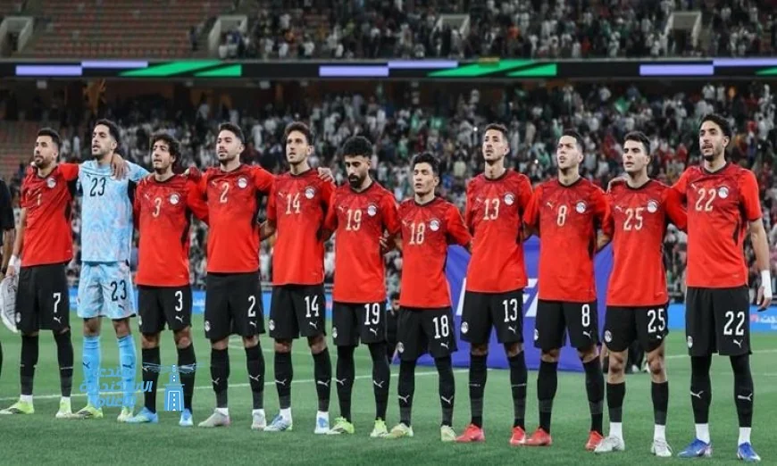 بعثة منتخب مصر تؤدي مناسك العمرة احتفالاً بالفوز الكبير على السعودية