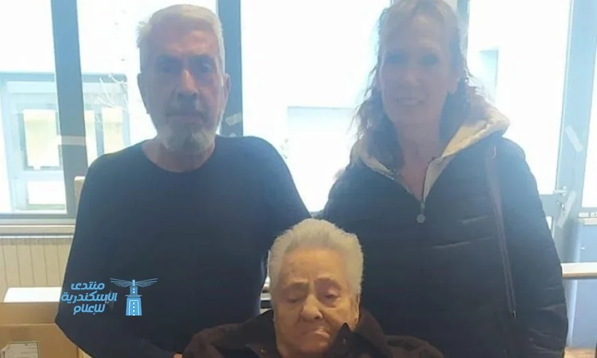 معمرة إيطالية تعود للإدلاء بصوتها في الاستفتاء الدستوري بعد 80 عامًا من تجربتها الأولى