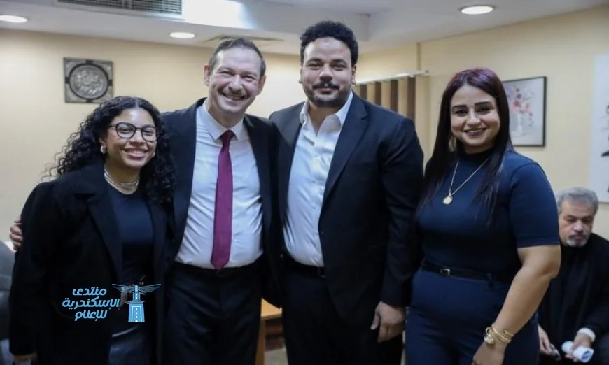 تكريم أيمن الشيوي ومصطفى غريب في انطلاق مهرجان المسرح العالمي 41