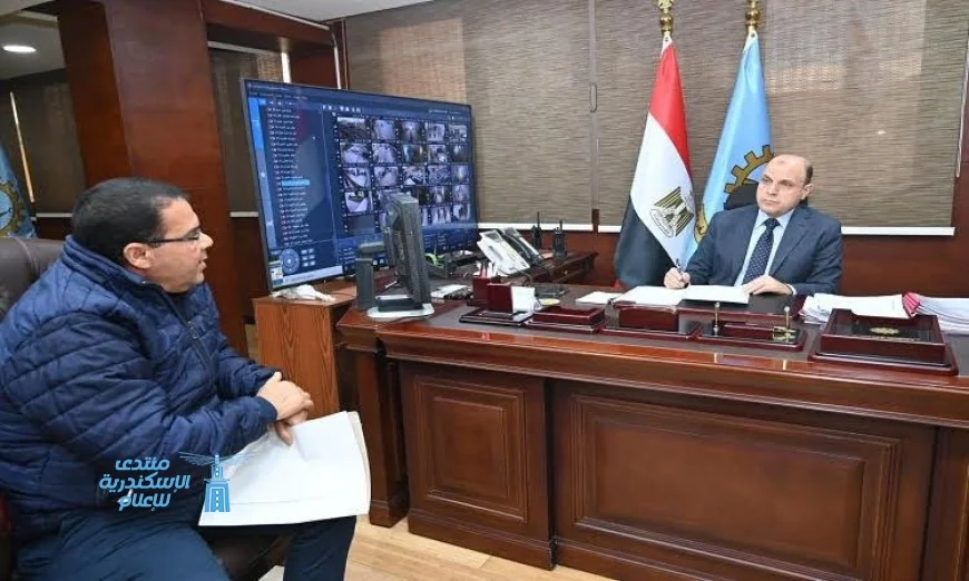 محافظ الغربية يراقب سير العمل في إدارات الحوكمة والرصد وشبكات المرافق لتعزيز الكفاءة والشفافية