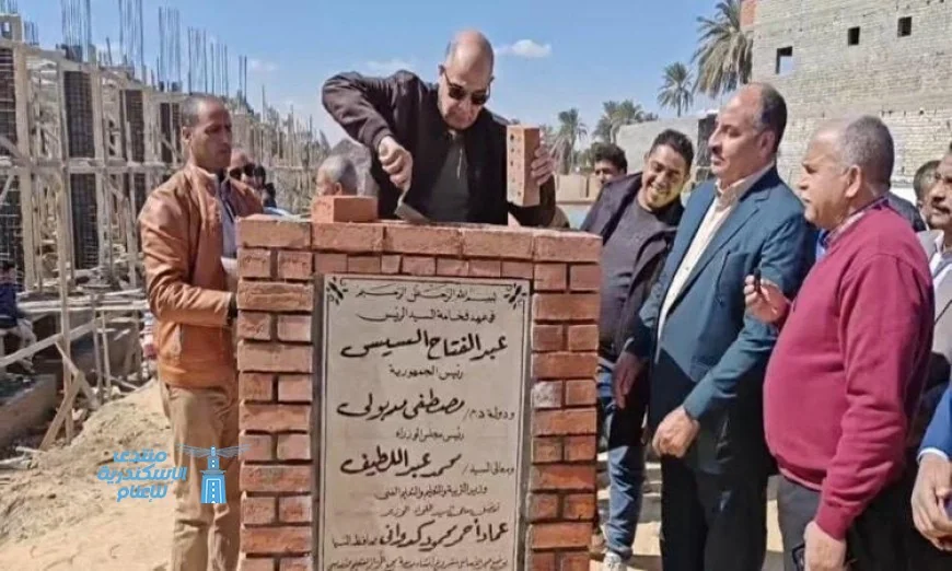 محافظ المنيا يعلن عن تطوير تعليمي كبير بوضع حجر أساس وافتتاح 16 مؤسسة تعليمية جديدة