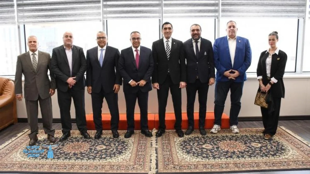 وزير الرياضة يناقش مع اتحاد كرة السلة استراتيجية تطوير اللعبة وتحقيق الإنجازات