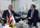 رئيس القابضة لمصر للطيران يلتقي سفير بريطانيا في القاهرة لبحث تعزيز التعاون المشترك