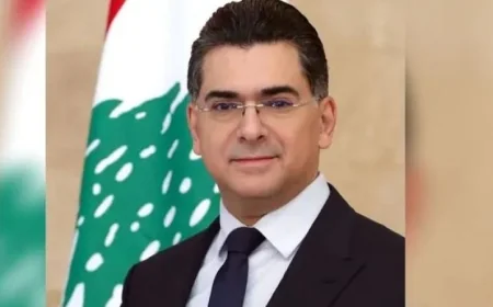 رئيس الوزراء اللبناني يناقش مع الوزراء التحديات الأمنية والعسكرية في الجنوب