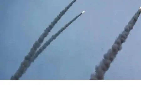 الإمارات تتصدى للهجمات الصاروخية والطائرات المسيرة الإيرانية بفعالية