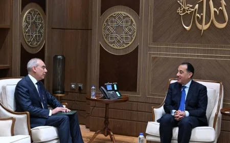 رئيس الوزراء يجتمع بالسفير علاء يوسف لبحث قضايا الهيئة العامة للاستعلامات