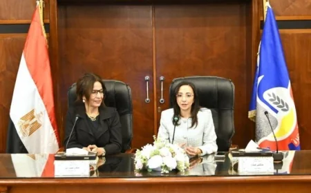 وزيرة الثقافة تؤكد أن مكتبة البلدية بدمنهور تعد من أبرز المعالم الثقافية في مصر