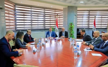 وزير التعليم يناقش مع رئيس الرقابة المالية دمج الثقافة المالية في المناهج الدراسية