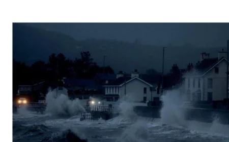 العاصفة ديف تؤدي لانقطاع الكهرباء عن آلاف المنازل في ويلز وأيرلندا الشمالية
