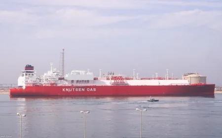 تعرف على تفاصيل تداول 27 سفينة حاويات وبضائع عامة في ميناء دمياط